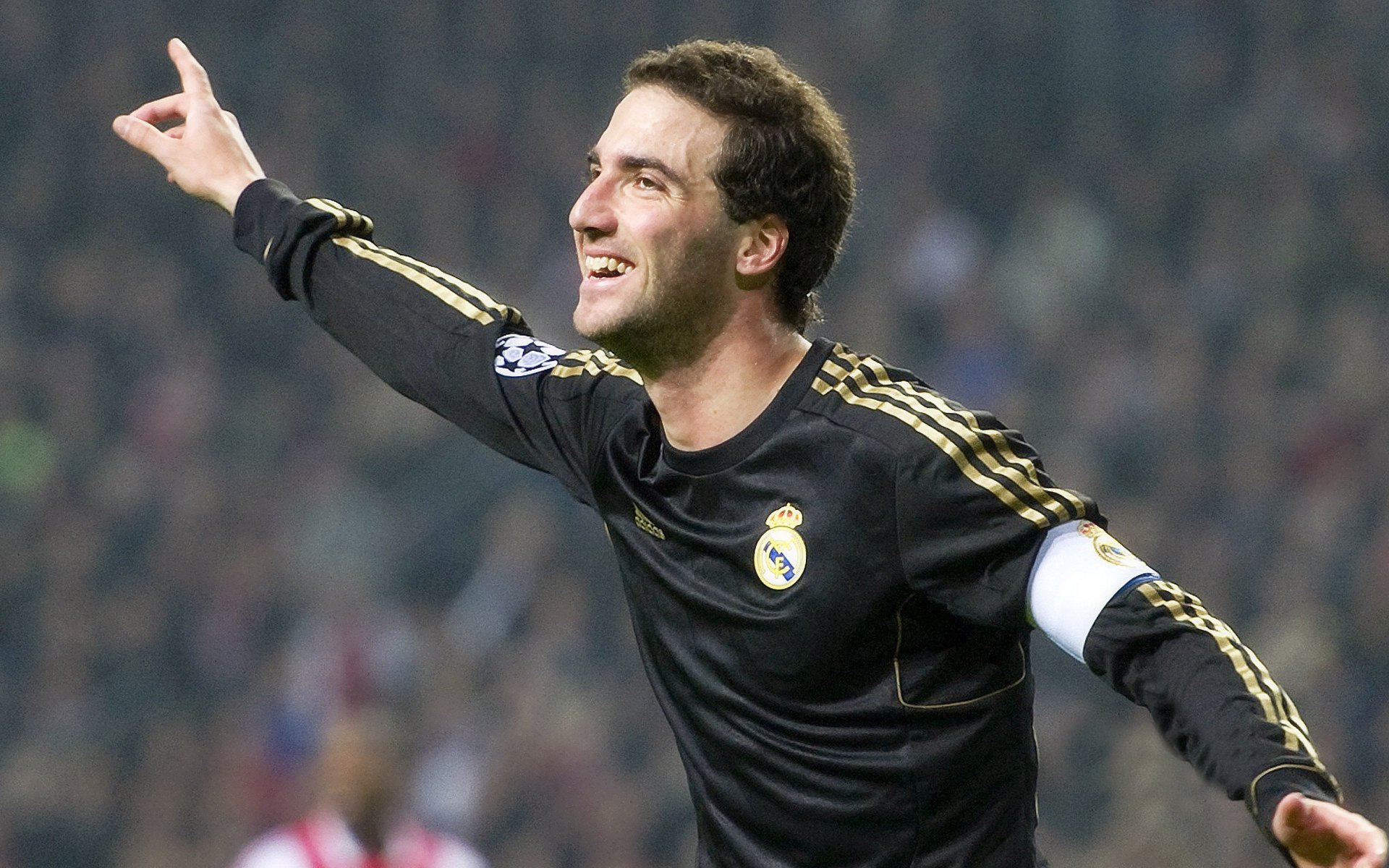 世界足球市场变化